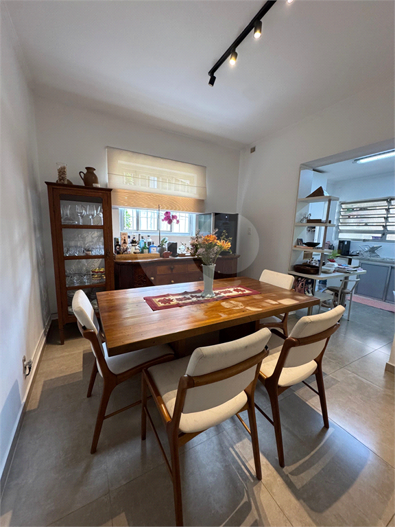 Sobrado Charmoso na Vila Mariana | 111 m² | 3 Dormitórios | Jardim Exclusivo