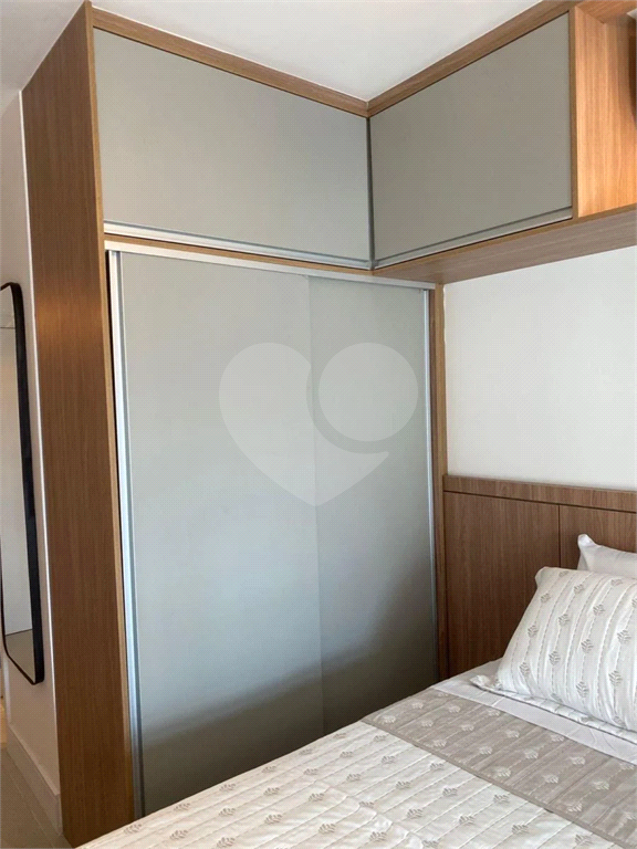 ESTÚDIO NOVO NO BROOKLIN - ANDAR ALTO - MOBILIADO 