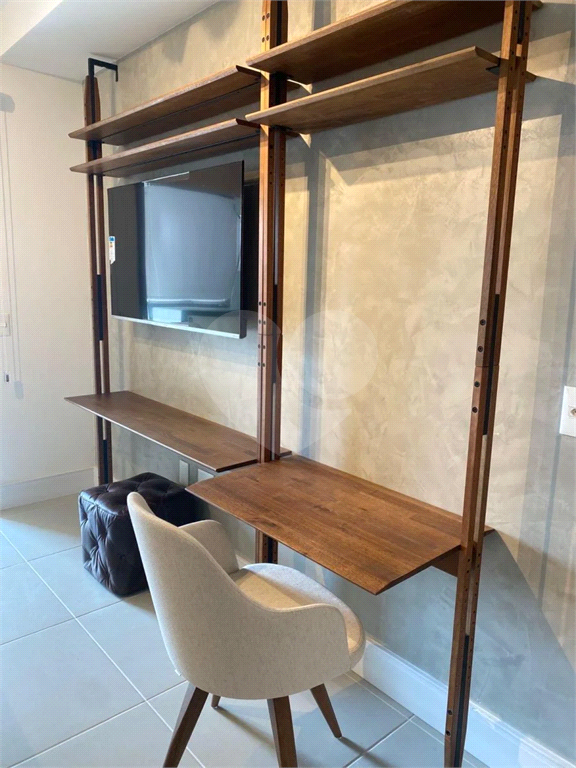 ESTÚDIO NOVO NO BROOKLIN - ANDAR ALTO - MOBILIADO 