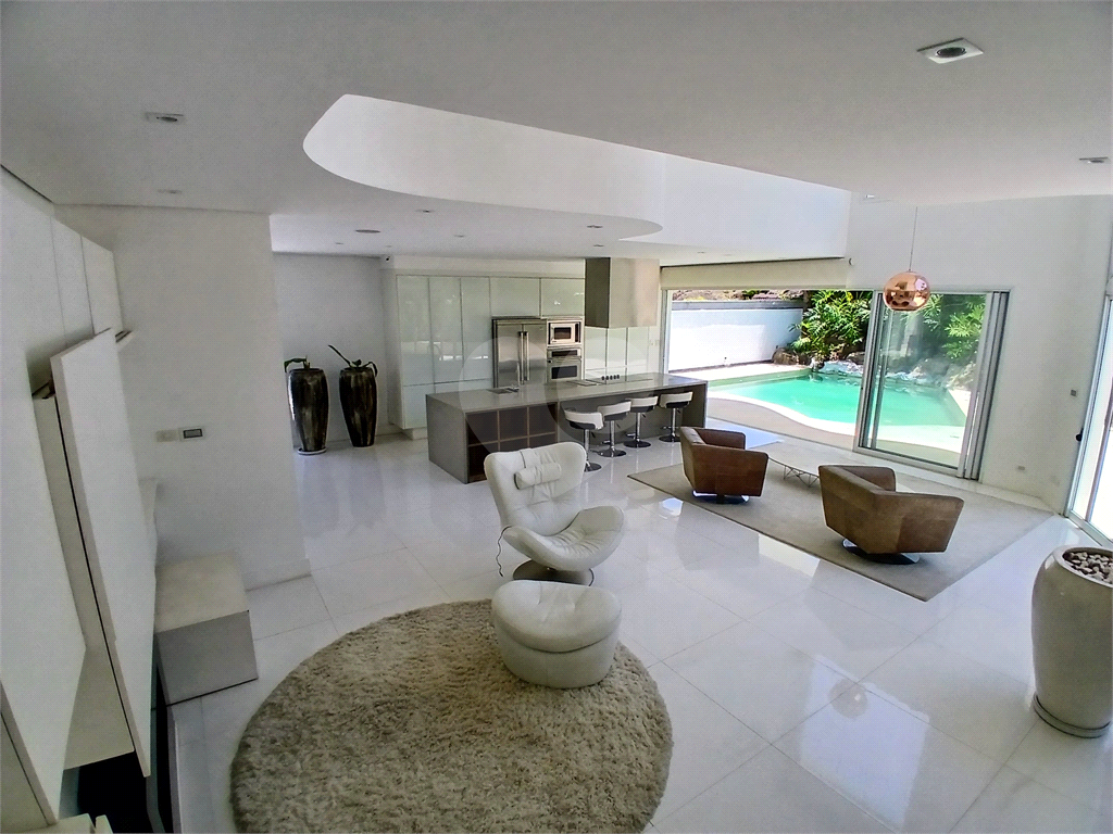 Condomínio Solaia - Maravilhosa casa porteira fechada