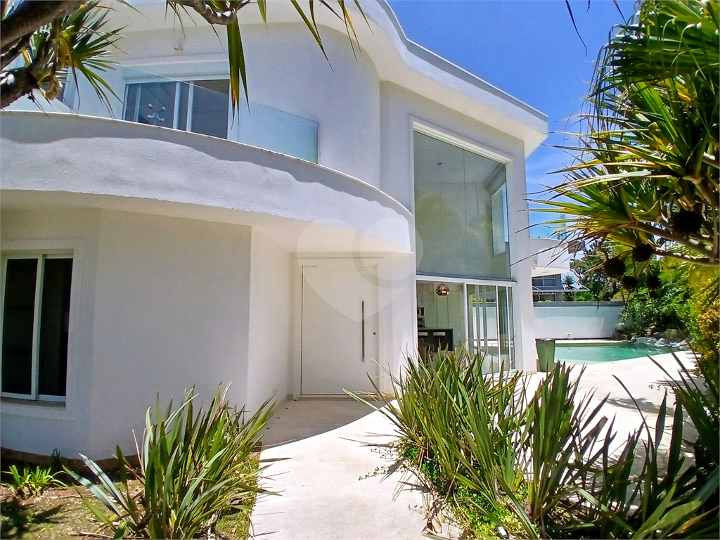 Condomínio Solaia - Maravilhosa casa porteira fechada