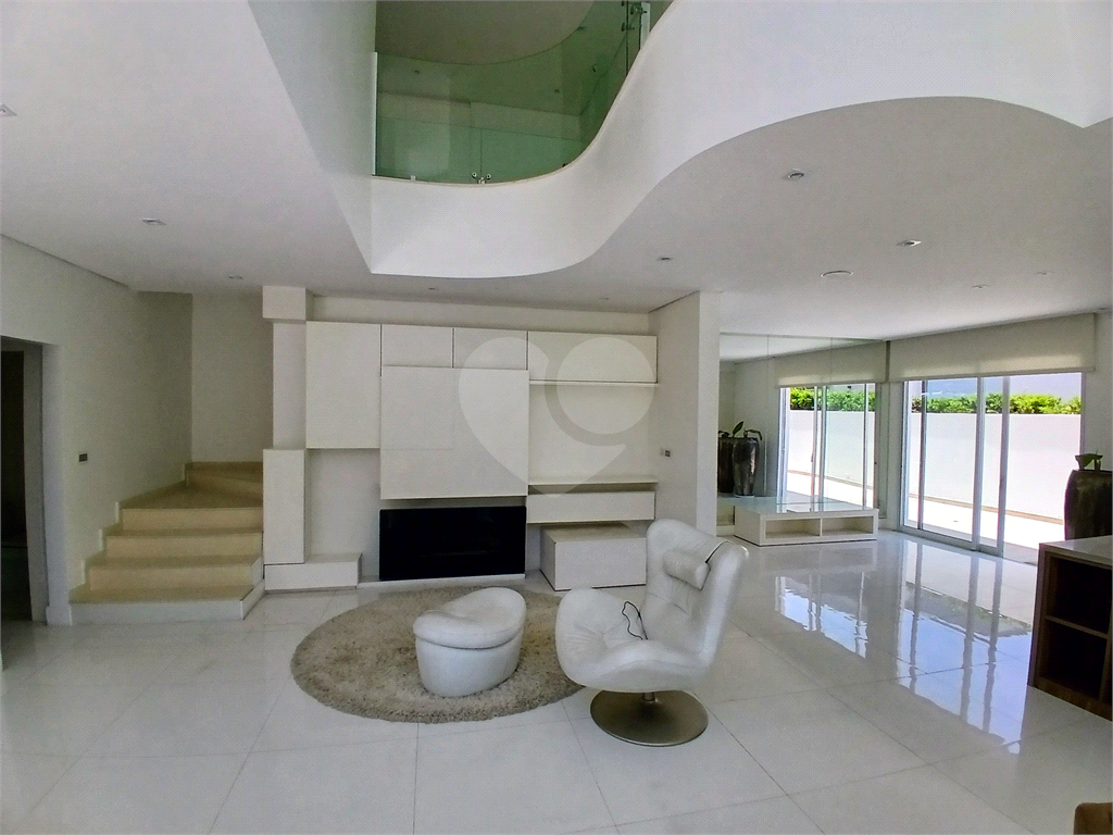 Condomínio Solaia - Maravilhosa casa porteira fechada