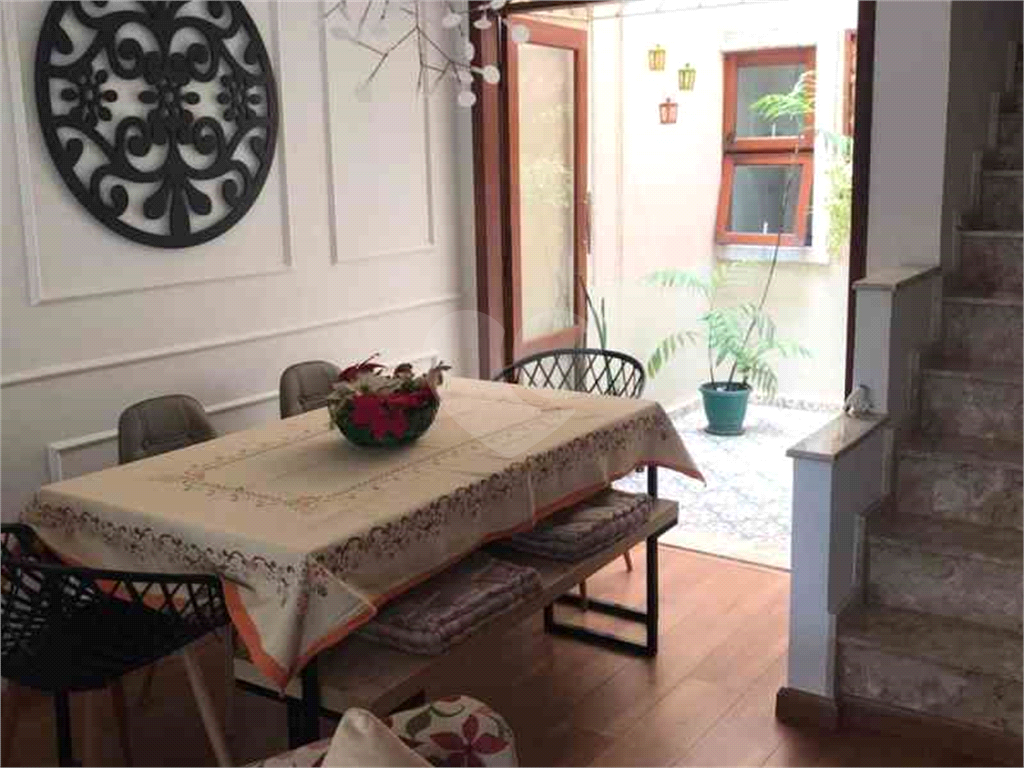 Sobrado no Condomínio Cantareira Park 3 dormitórios 1 suíte 2 vagas - Tremembé - SP - Capital