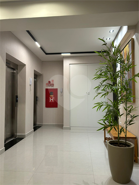 APARTAMENTO em TATUAPÉ