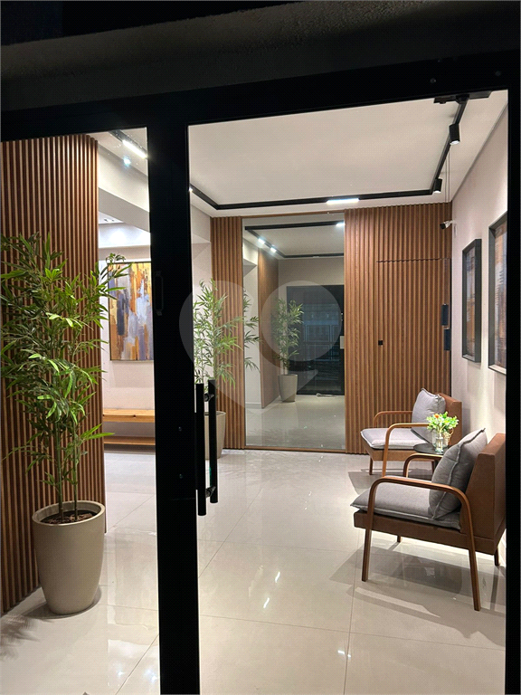 APARTAMENTO em TATUAPÉ