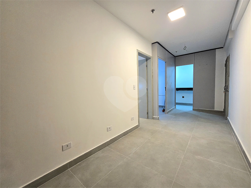 Loja Térrea para Locação na Aclimação Reformada com 110 m² e 2 Vagas