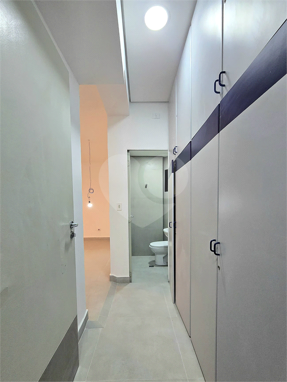 Loja Térrea para Locação na Aclimação Reformada com 110 m² e 2 Vagas