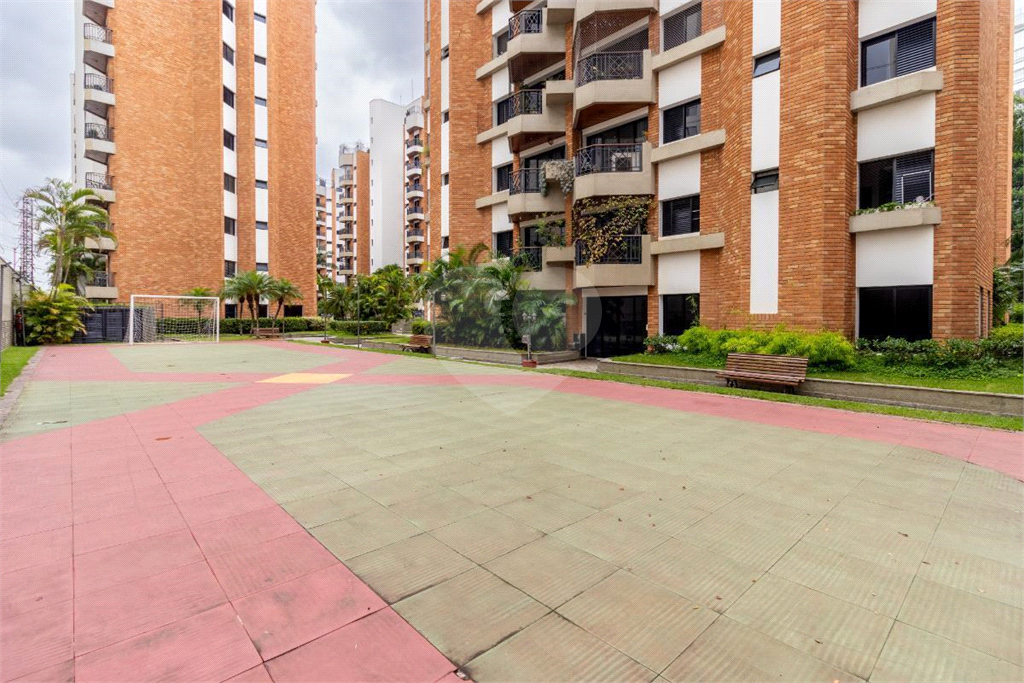 Apartamento, 3 quartos, 140 m² - Foto 2