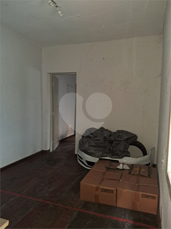 Casa a venda na Vila Madalena com potencial para ponto comercial.