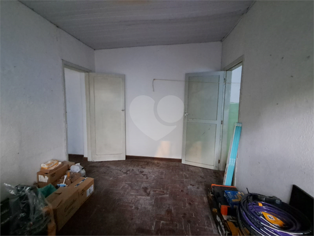 Casa a venda na Vila Madalena com potencial para ponto comercial.