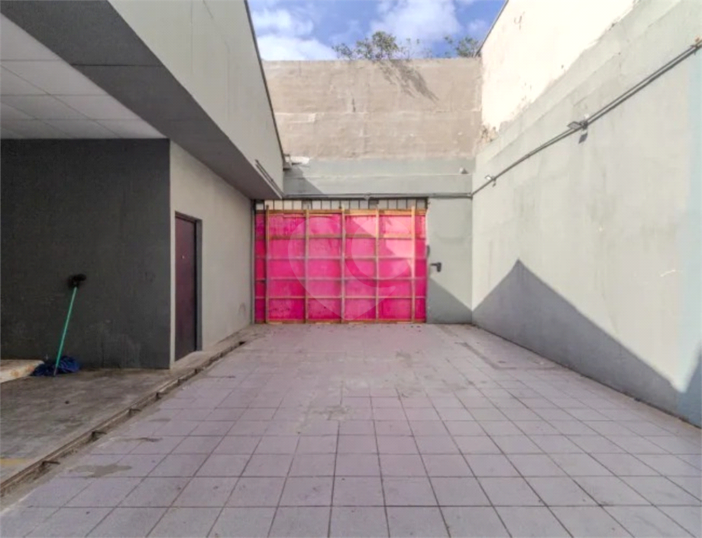 Prédio Comercial para Locação no Tatuapé – Excelente Ponto na Avenida Celso Garcia