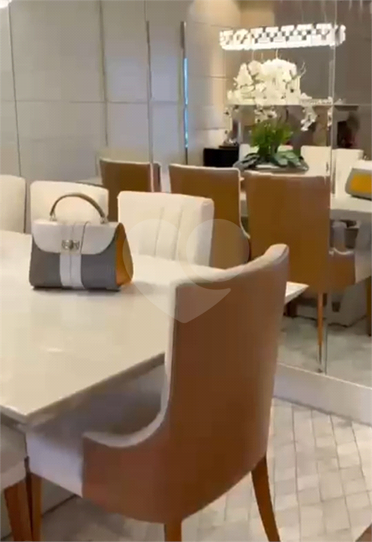 APARTAMENTO em TAMBORÉ