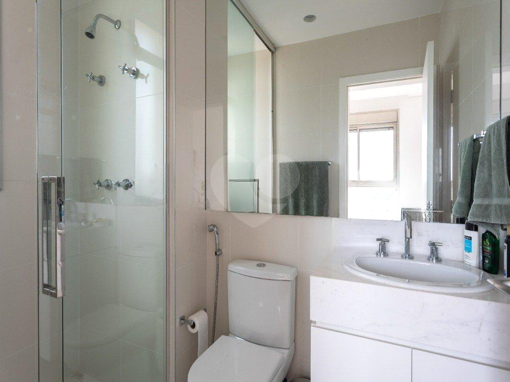 Cobertura duplex à venda no Itaim Bibi 