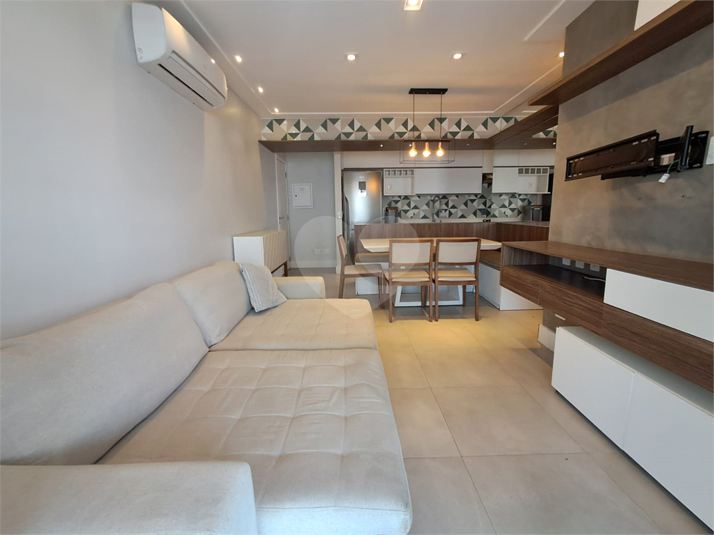 Imóvel impecavel reformado e mobiliado de 72m² sala de 2 ambientes com varanda gourmet e 2 vagas de garagem Pinheiros