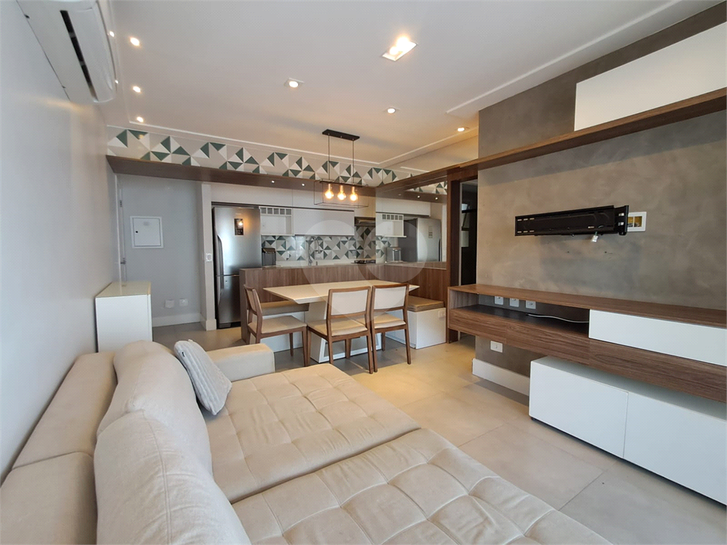 Imóvel impecavel reformado e mobiliado de 72m² sala de 2 ambientes com varanda gourmet e 2 vagas de garagem Pinheiros