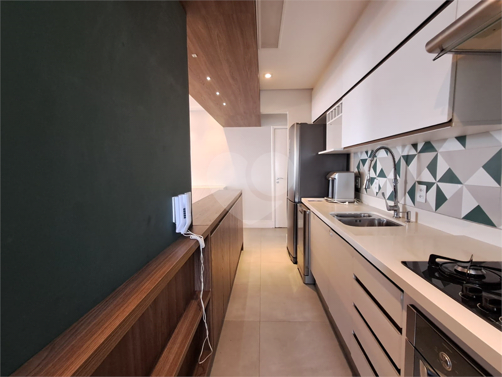 Imóvel impecavel reformado e mobiliado de 72m² sala de 2 ambientes com varanda gourmet e 2 vagas de garagem Pinheiros