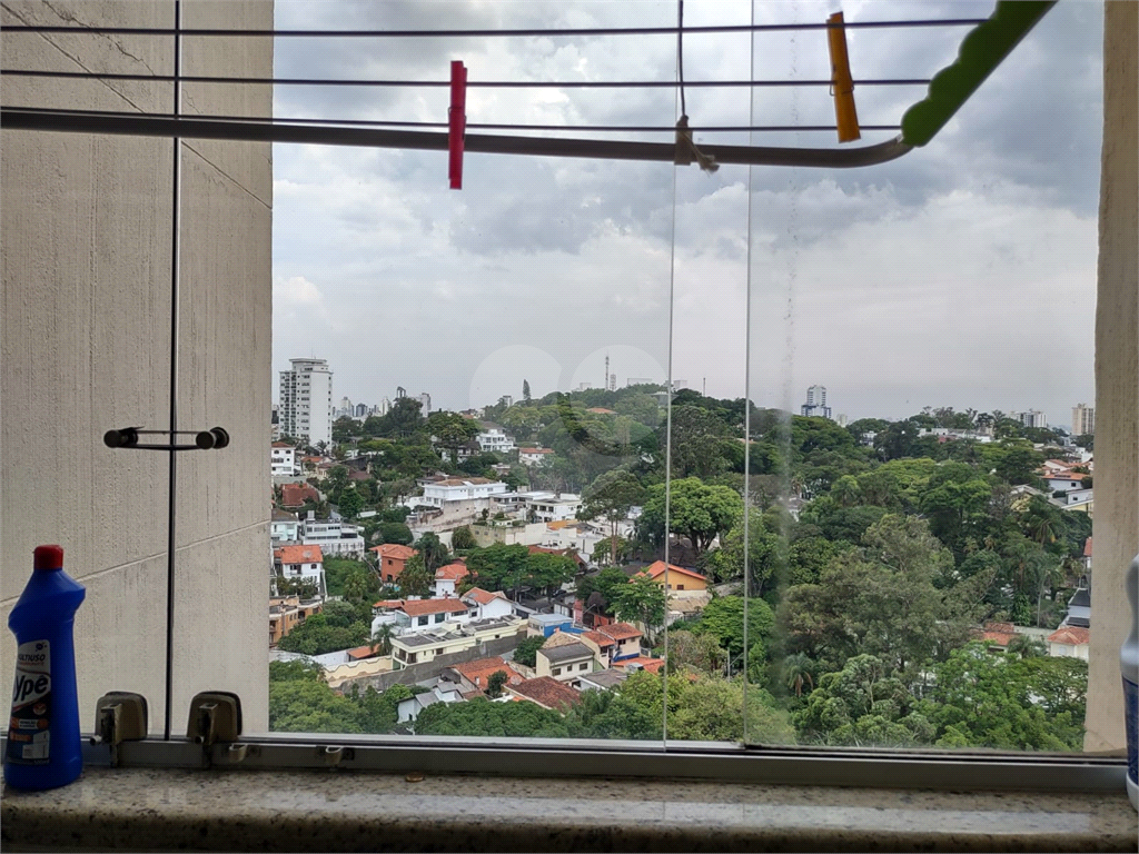 Apartamento à Venda – 3 Dormitórios, Suíte e Lazer Completo
Excelente apartamento com 3 dormitórios, sendo 1 suíte, em condomínio com ampla infraestrutura de lazer. Possui sala para dois ambientes, lavabo, cozinha funcional, lavanderia e aquecimento cen