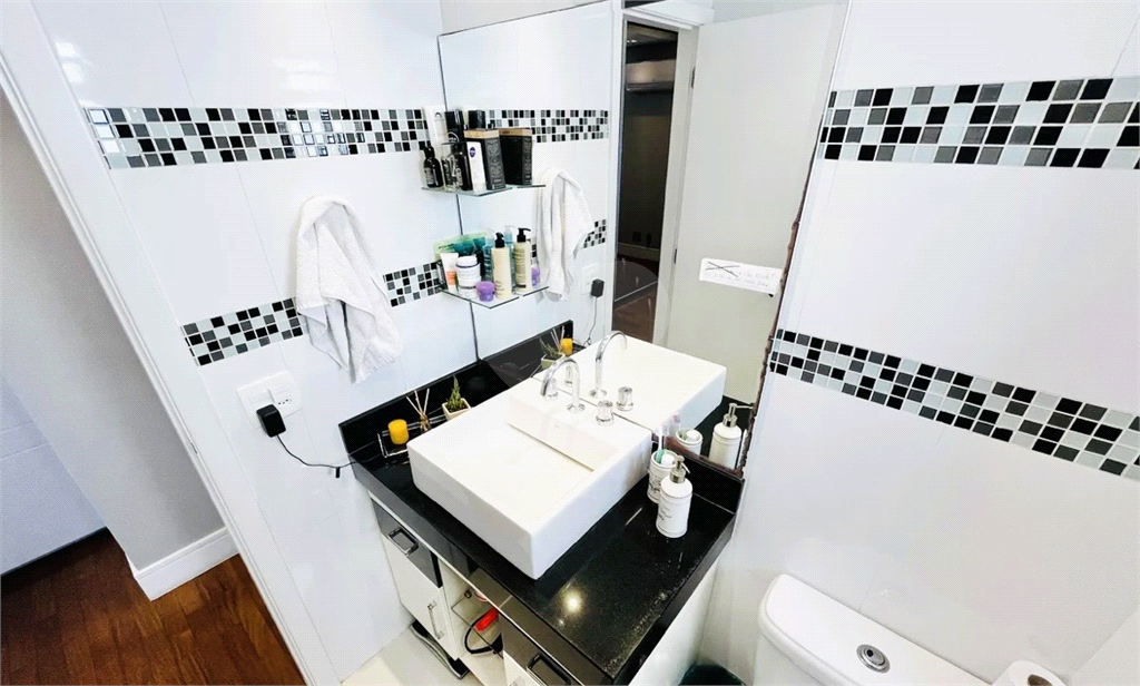 APARTAMENTO em SANTANA