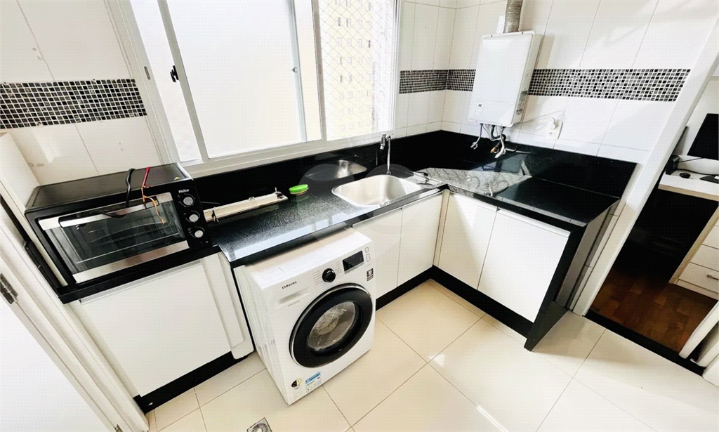 APARTAMENTO em SANTANA