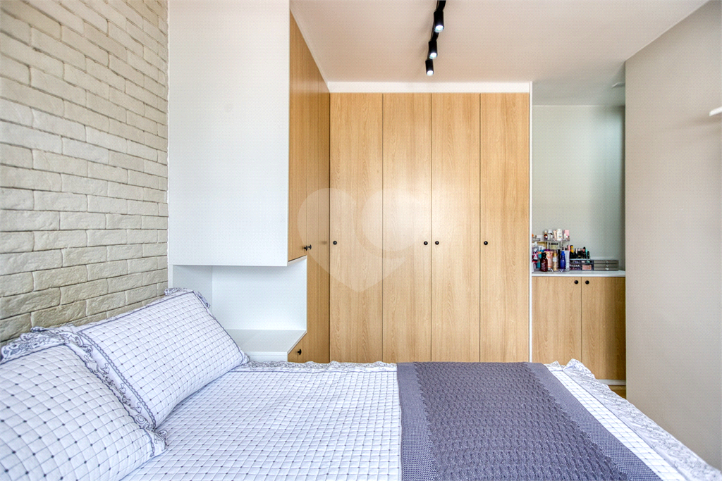 APARTAMENTO em BARRA FUNDA