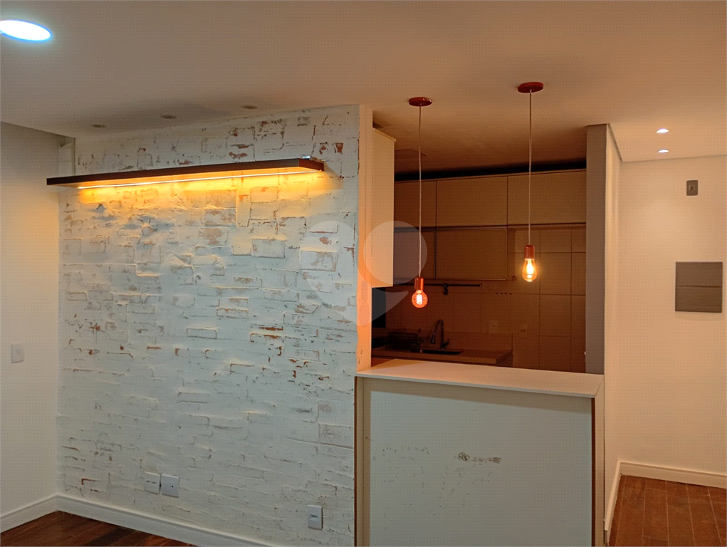 Apartamento a venda no condominio Praça do Sol com 2 quartos e 1 vaga em Barueri