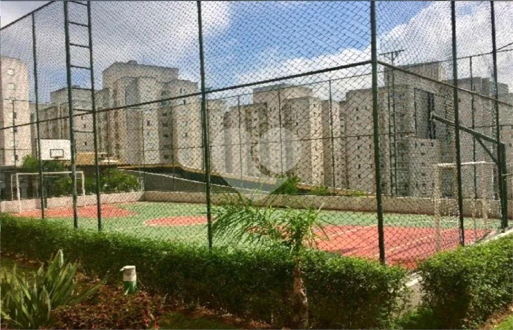 Apartamento a venda no condominio Praça do Sol com 2 quartos e 1 vaga em Barueri