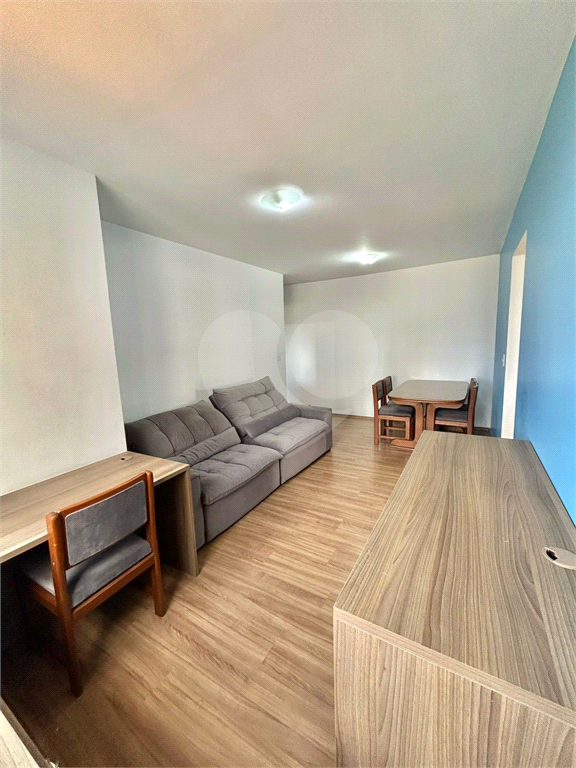 Apartamento próximo ao metrô Santana - 3 dormitórios 2 banheiros e 1 vaga fixa 