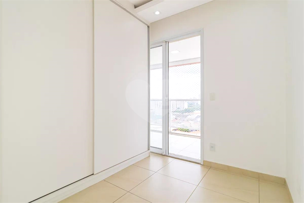 Apartamento á venda no Pari