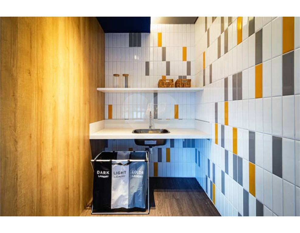 Apartamento a venda 1 dormitório e mobiliado no Bairro Campo Belo