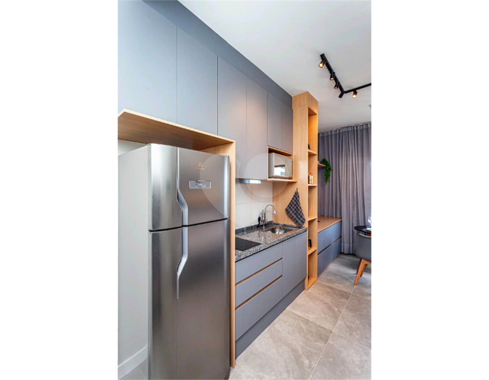 Apartamento a venda 1 dormitório e mobiliado no Bairro Campo Belo