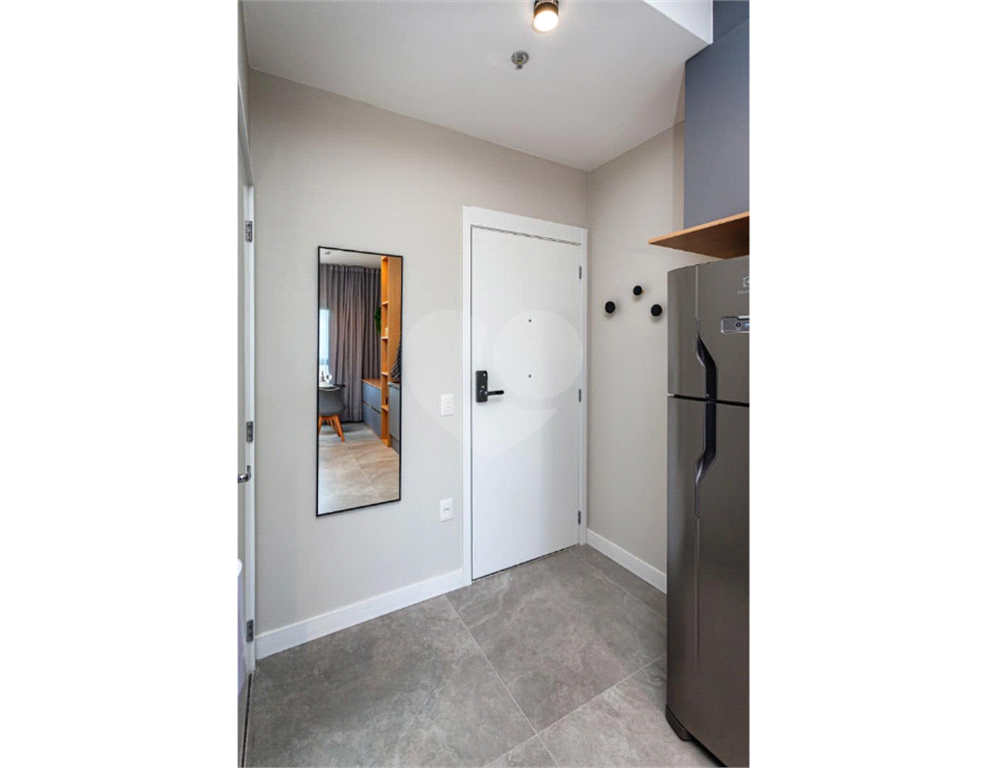 Apartamento a venda 1 dormitório e mobiliado no Bairro Campo Belo