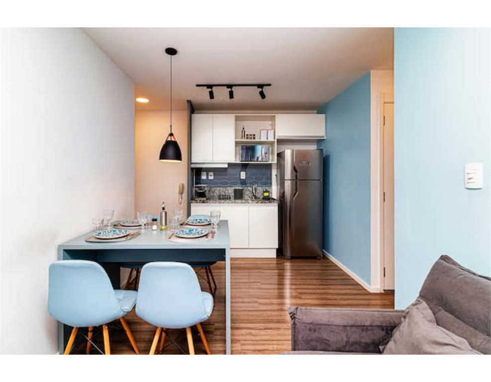 Apartamento a venda 2 dormitórios mobiliado no Bairro do Brás 