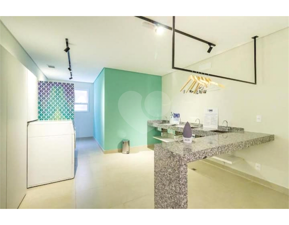 Apartamento a venda 2 dormitórios mobiliado no Bairro do Brás 