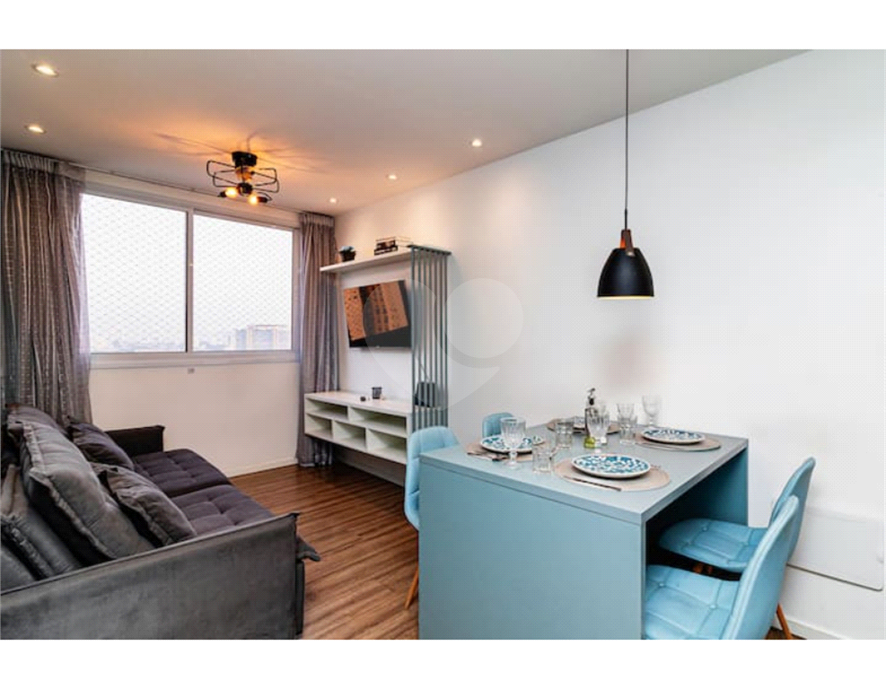 Apartamento a venda 2 dormitórios mobiliado no Bairro do Brás 