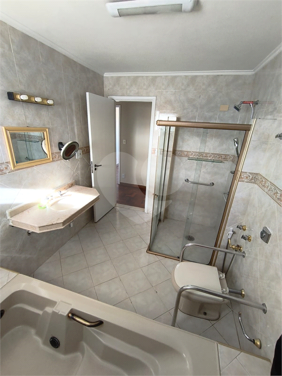 Apartamento amplo de 190 m² à venda na Lapa