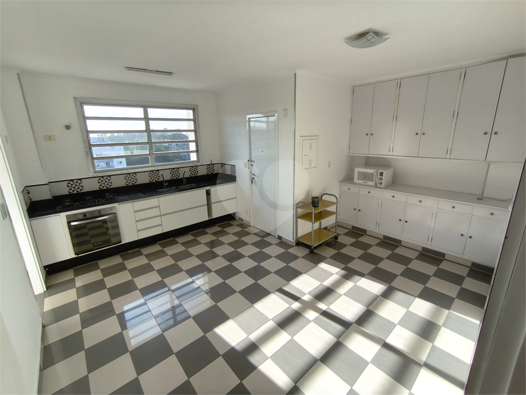 Apartamento amplo de 190 m² à venda na Lapa
