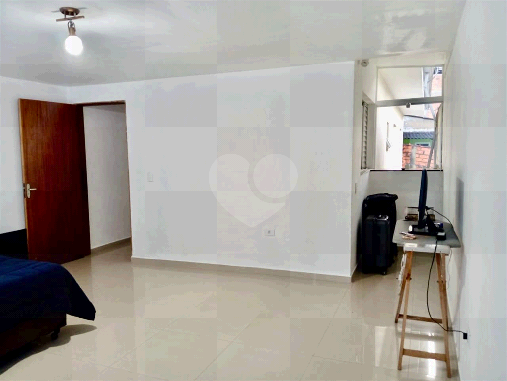 : Casa Ampla com 4 Dormitórios e 4 Vagas – Excelente Localização em Ribeirão Pires
