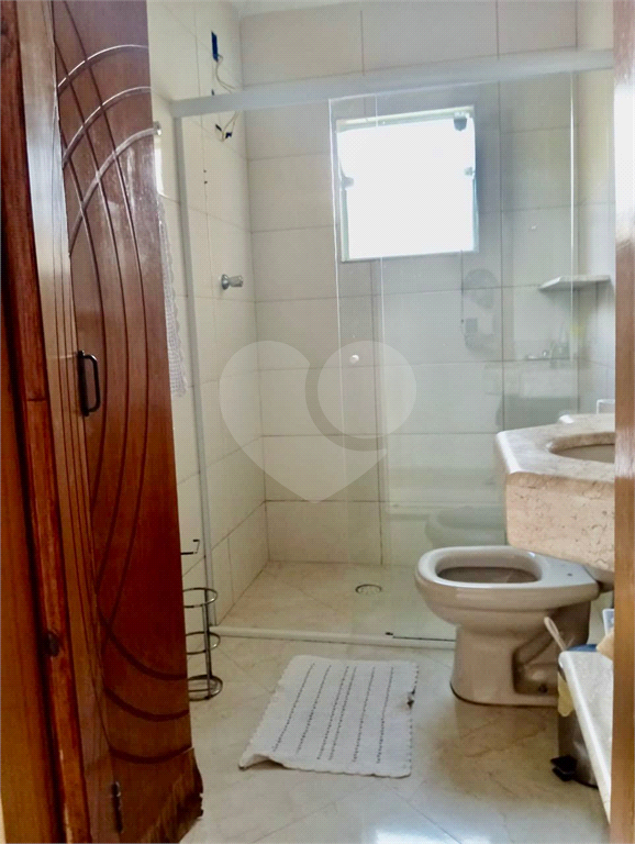 : Casa Ampla com 4 Dormitórios e 4 Vagas – Excelente Localização em Ribeirão Pires
