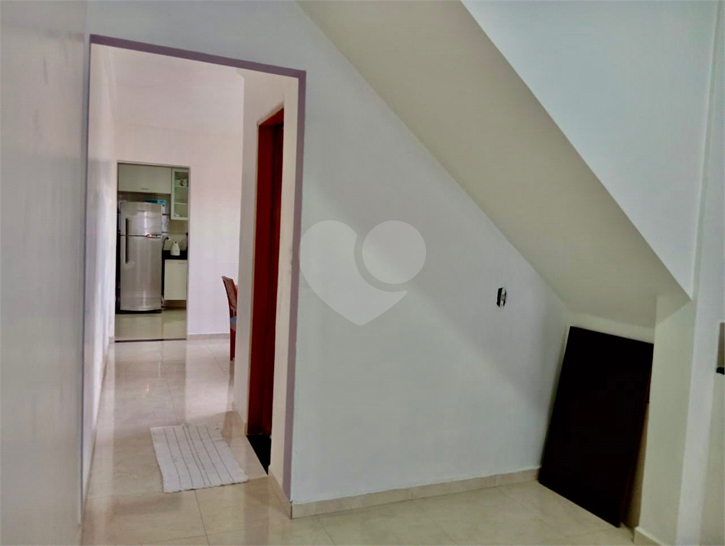 : Casa Ampla com 4 Dormitórios e 4 Vagas – Excelente Localização em Ribeirão Pires
