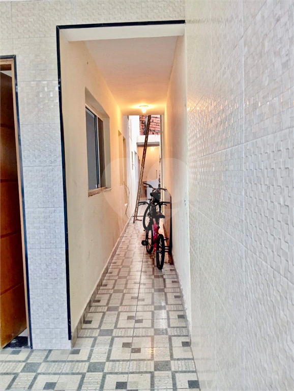 : Casa Ampla com 4 Dormitórios e 4 Vagas – Excelente Localização em Ribeirão Pires
