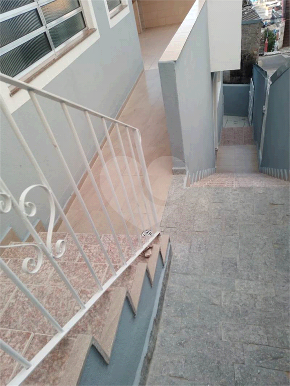 Tremembé 3 casas no mesmo terreno ja com rendimento total de 5 quartos 3 cozinhas 3 banheiros e  tem 2 vagas  