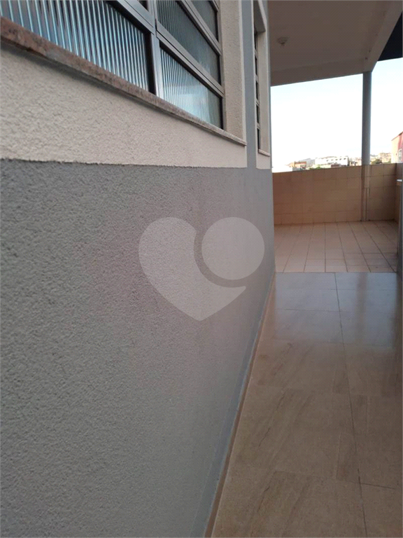 Tremembé 3 casas no mesmo terreno ja com rendimento total de 5 quartos 3 cozinhas 3 banheiros e  tem 2 vagas  