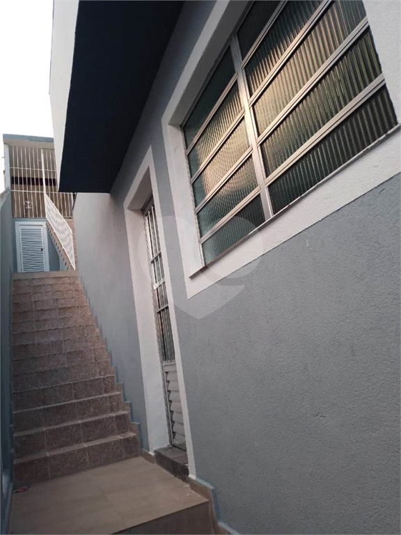 Tremembé 3 casas no mesmo terreno ja com rendimento total de 5 quartos 3 cozinhas 3 banheiros e  tem 2 vagas  