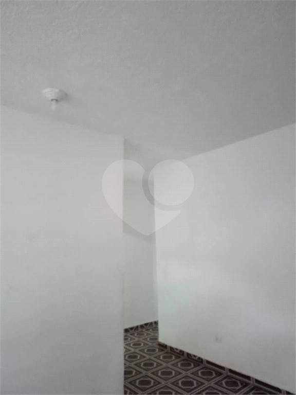 Tremembé 3 casas no mesmo terreno ja com rendimento total de 5 quartos 3 cozinhas 3 banheiros e  tem 2 vagas  