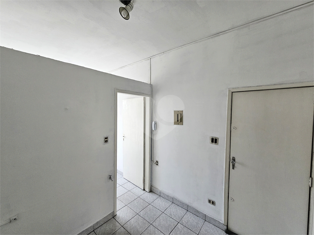 Excelente oportunidade comercial a 200m do Shopping Tucuruvi! Conjunto com duas salas amplas, de 16 m² e 27 m²,