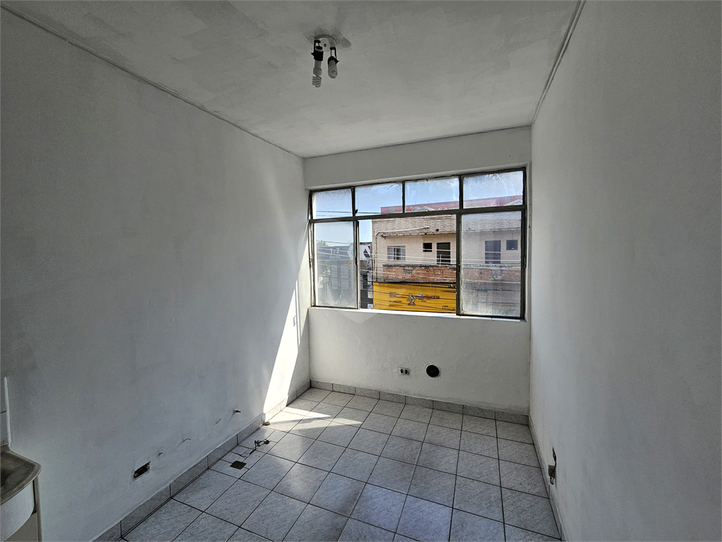 Excelente oportunidade comercial a 200m do Shopping Tucuruvi! Conjunto com duas salas amplas, de 16 m² e 27 m²,