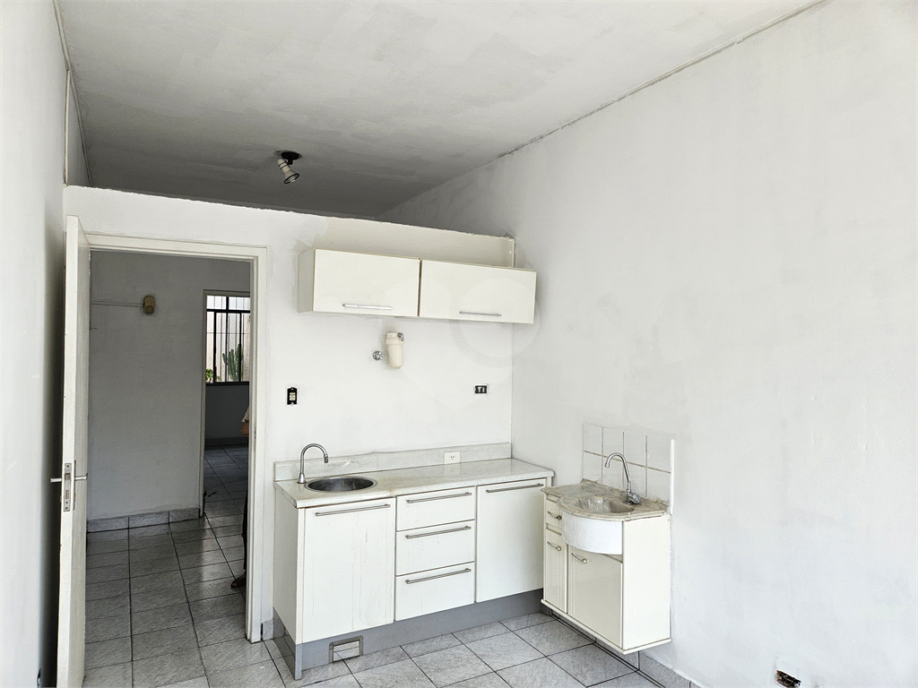 Excelente oportunidade comercial a 200m do Shopping Tucuruvi! Conjunto com duas salas amplas, de 16 m² e 27 m²,