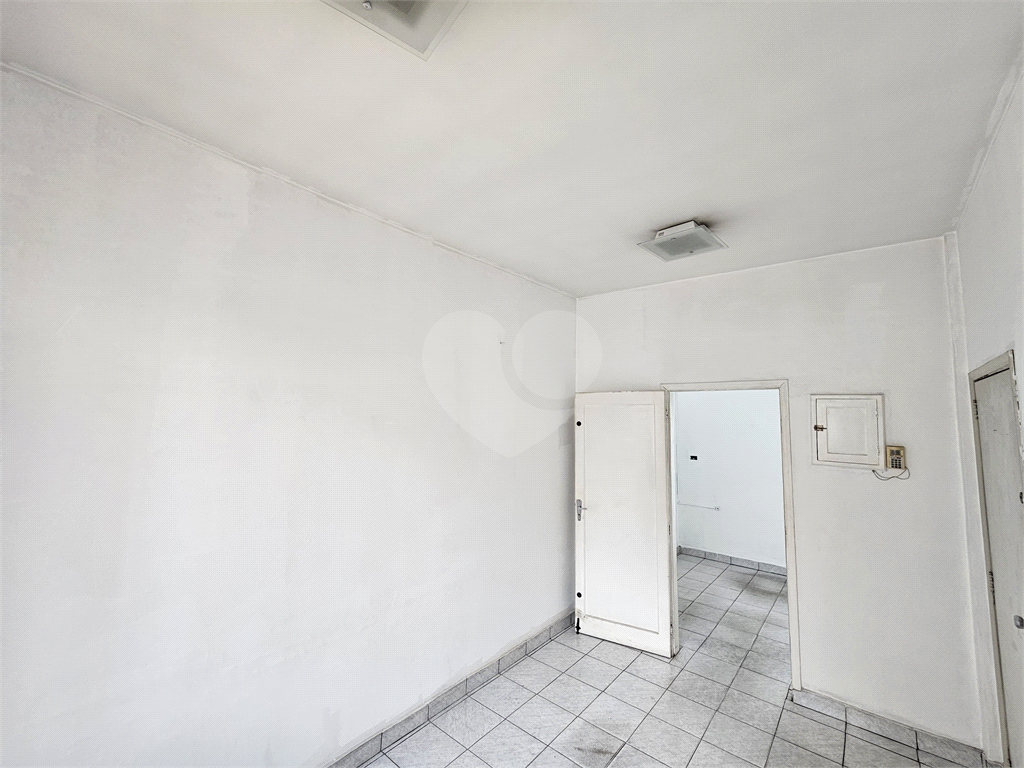 Excelente oportunidade comercial a 200m do Shopping Tucuruvi! Conjunto com duas salas amplas, de 16 m² e 27 m²,