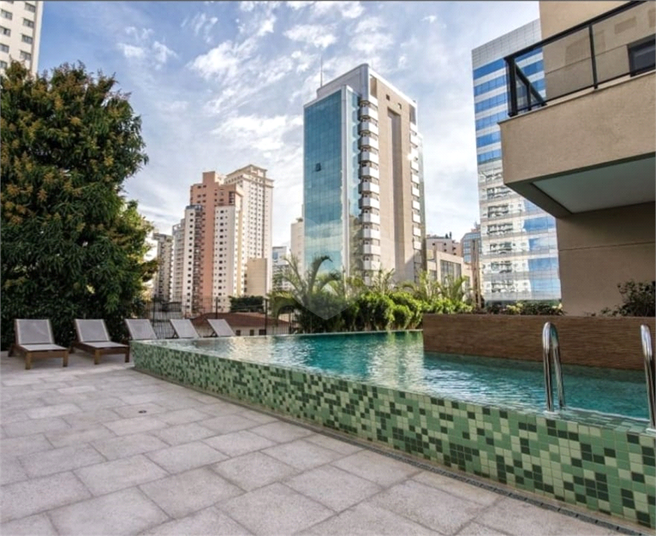 APARTAMENTO em VILA OLÍMPIA