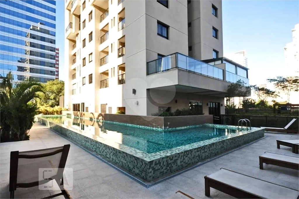 APARTAMENTO em VILA OLÍMPIA